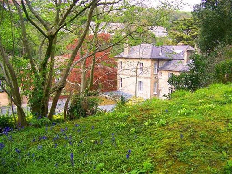 Eversley Hotel