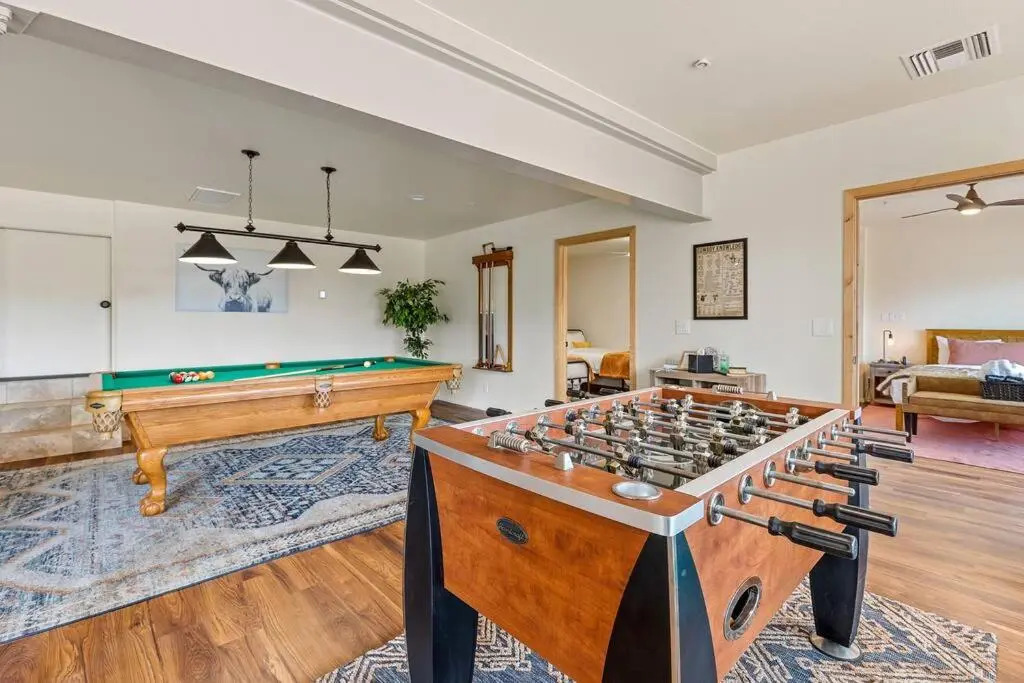 Close to Fresh Creek! Sleeps 12 ~ Amazing Views w/Serene Open Space ~ Hot Tub + Game Room ~ Trails outside
