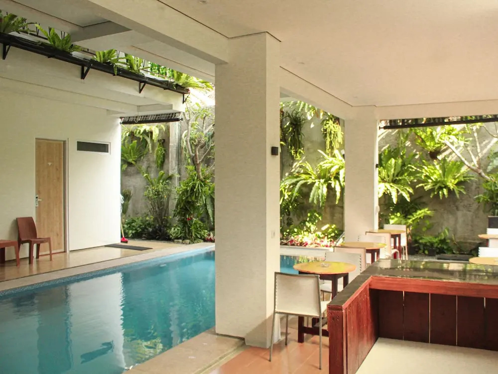Rion Hostel Bogor