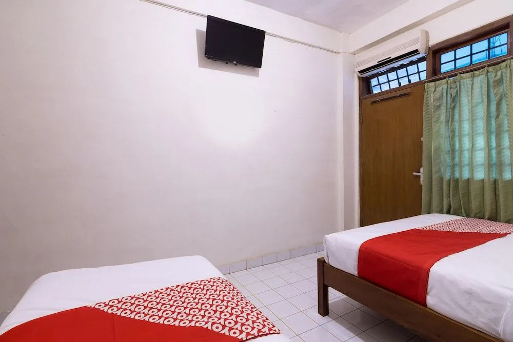 OYO 1412 Hotel Prayogo III Near RS Pratama Yogyakarta