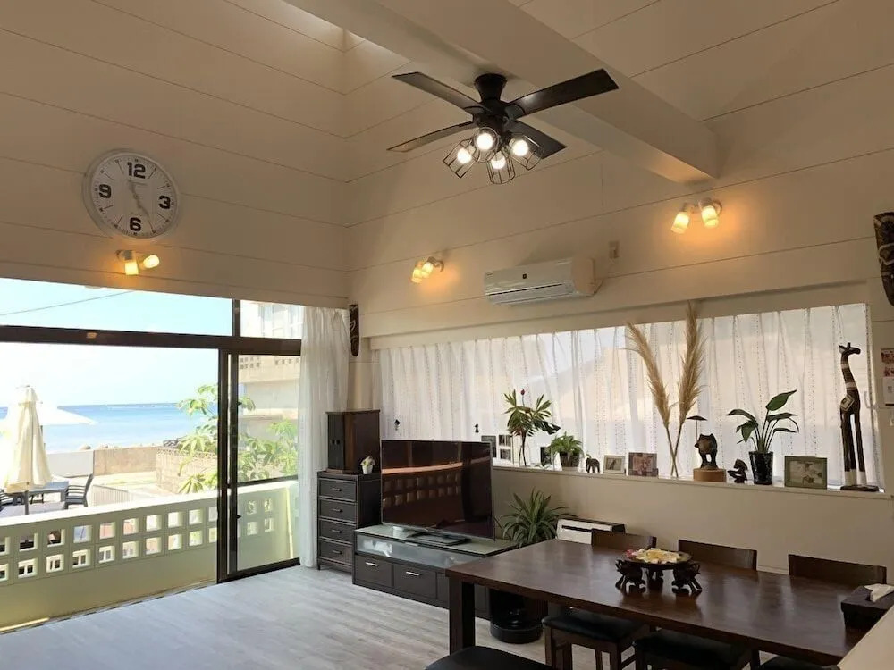 Sunset inn CHURASUN