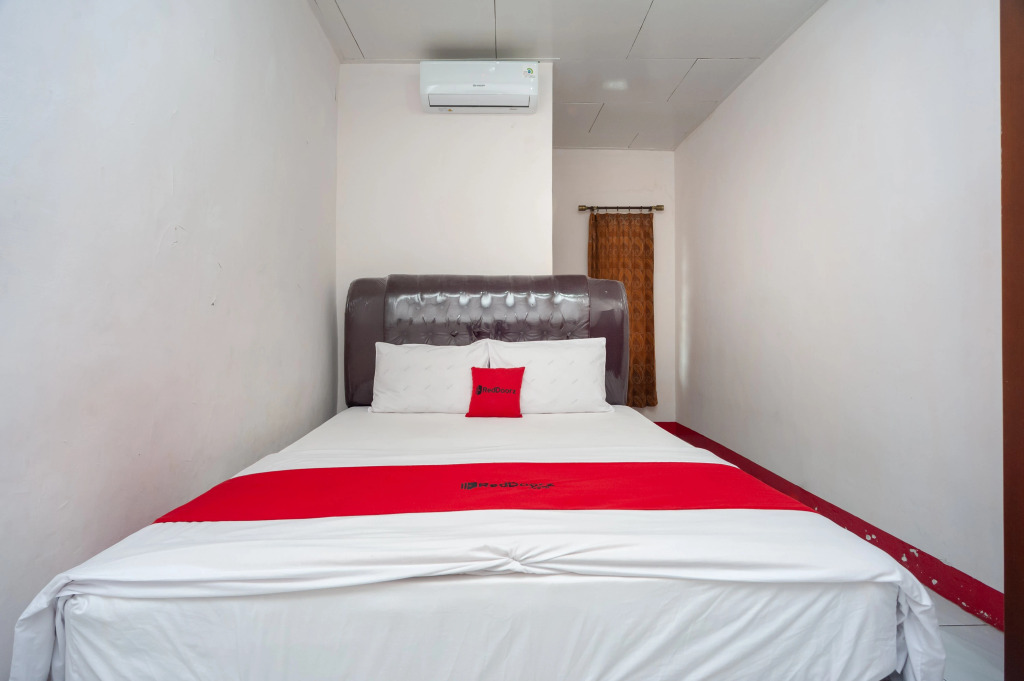 RedDoorz Syariah near Tugu Juang Jambi 3