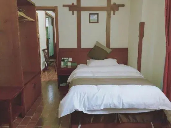 Kangding Light and Shadow Hotel