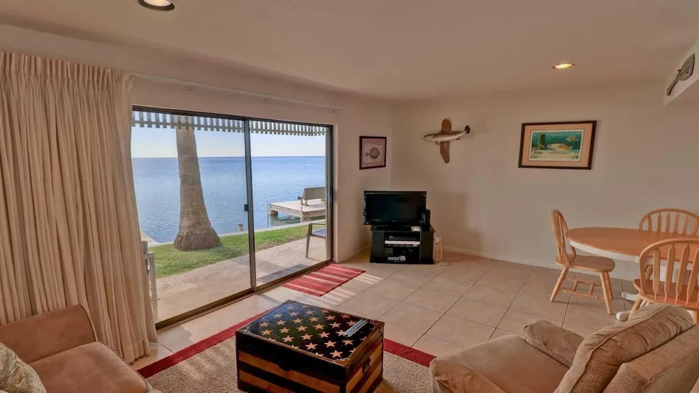 119 - 1 Br Condo