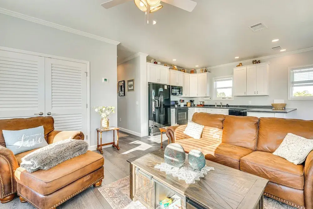 1 Mi to Beach Access: Home w/ Porch in Fort Myers!