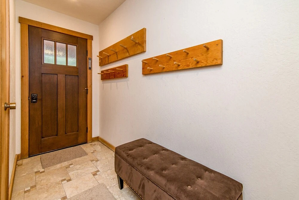 4044 Ski View Condo - 2 Br condo by RedAwning