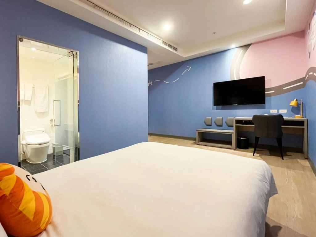 Holiday Garden Hotel SKM Park