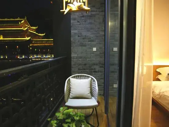 Fenghuang Yunqiao Free River View Boutique Homestay (Fenghuang Ancient City Yunqiao Branch)