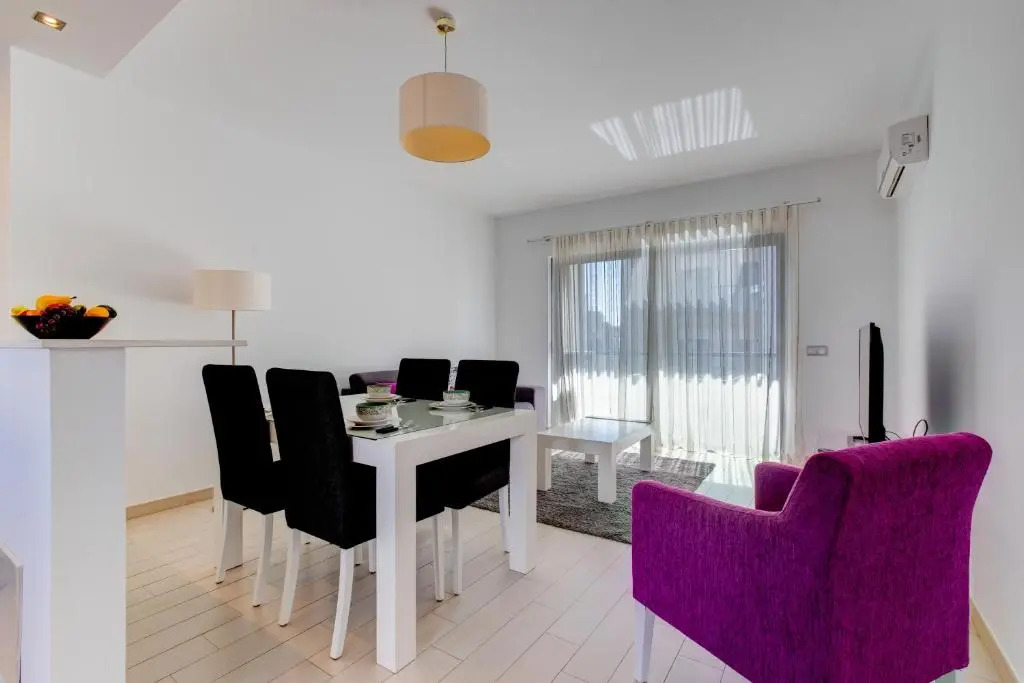 One Bedroom Apartment in Albur Village 1I