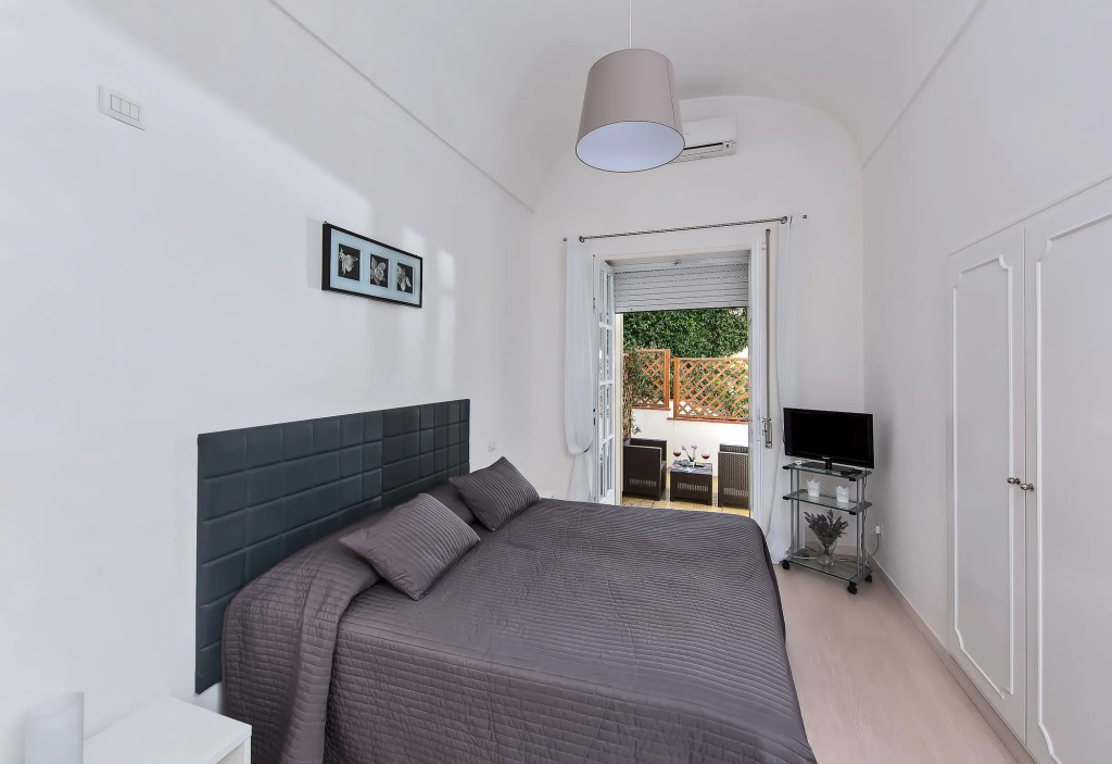 Capri Town Apartments