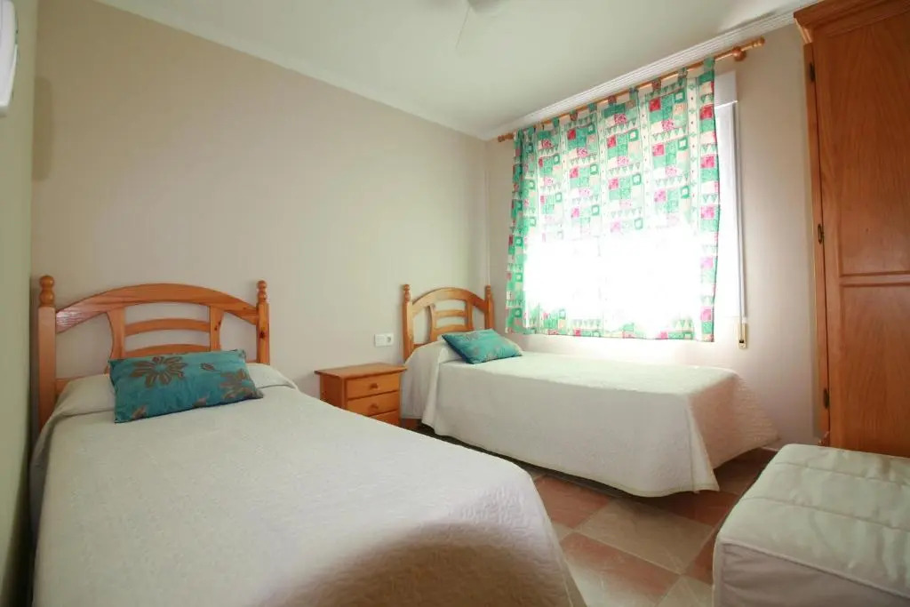 Oliva Holidays 1