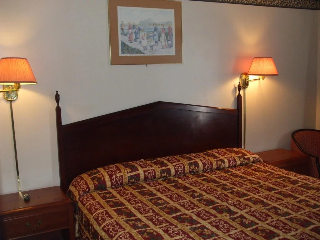 Forest Plaza Motel