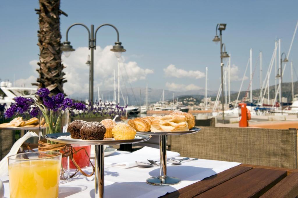 Marina Place Resort