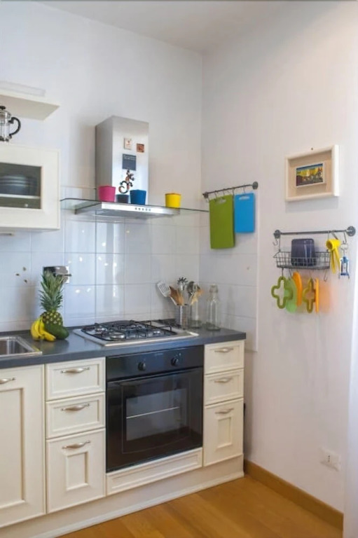 Bright and Colorful Flat Very Close to the Metro