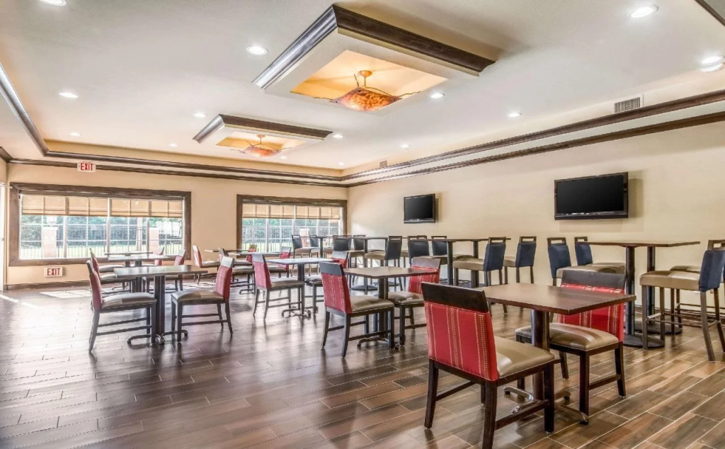 Comfort Suites Alexandria North