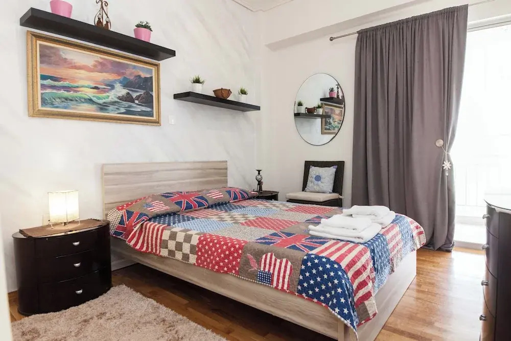 Urban Cosy 2 Bd Apt Near Metro w Balcony