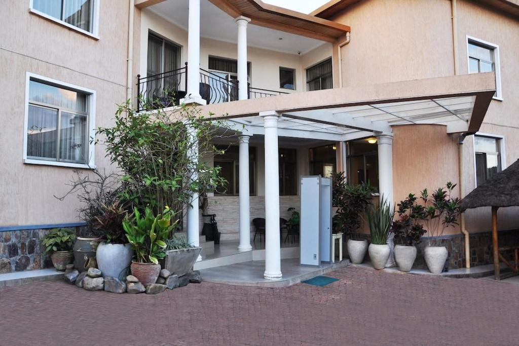 Garr Hotel