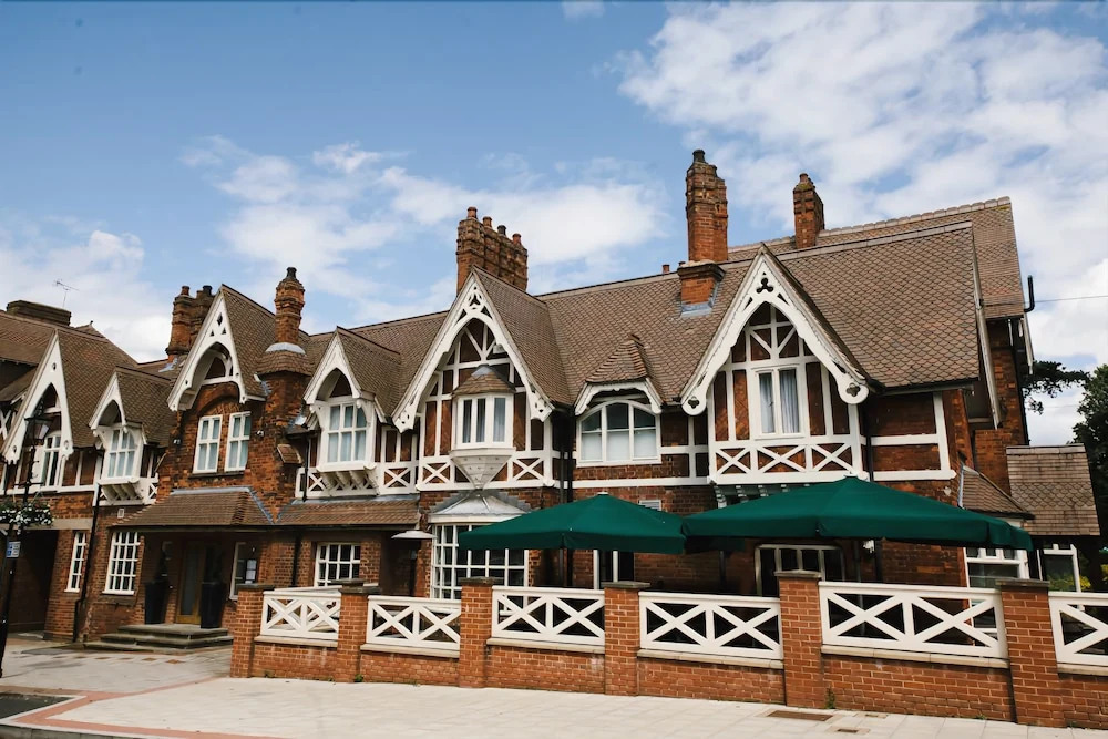 Forest Hotel