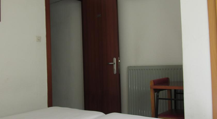 Hostal Ballestero Barcelona