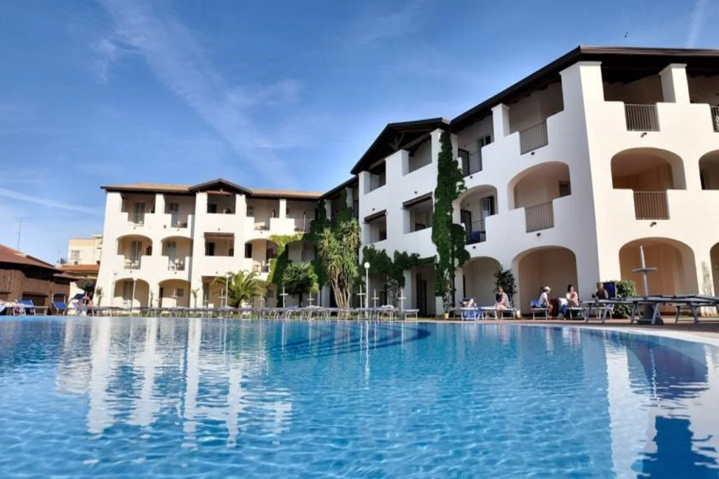 Cala Della Torre Resort