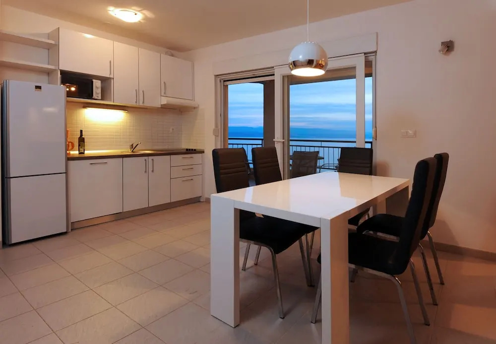 Breathtaking Beachfront Apartment in Marušići