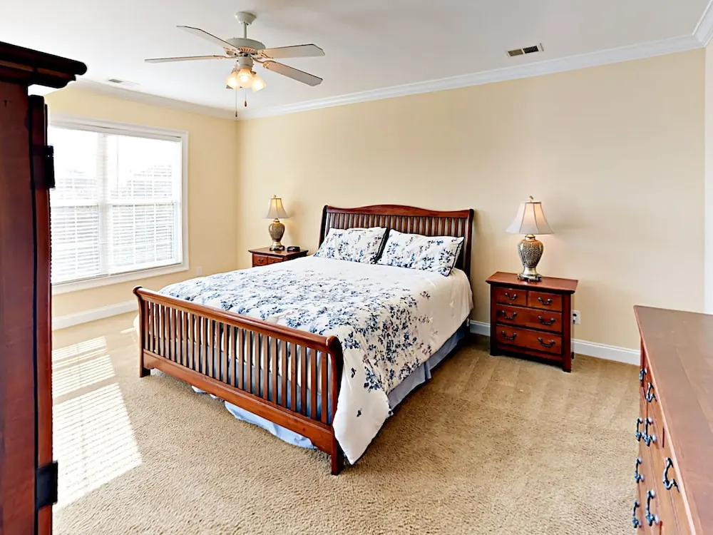 226 Georges Bay Rd Home 5 Bedrooms 4.5 Bathrooms Home