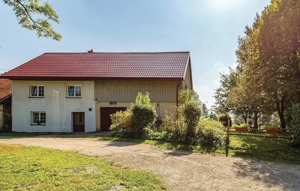 2 Bedroom Gorgeous Home In Fuzine