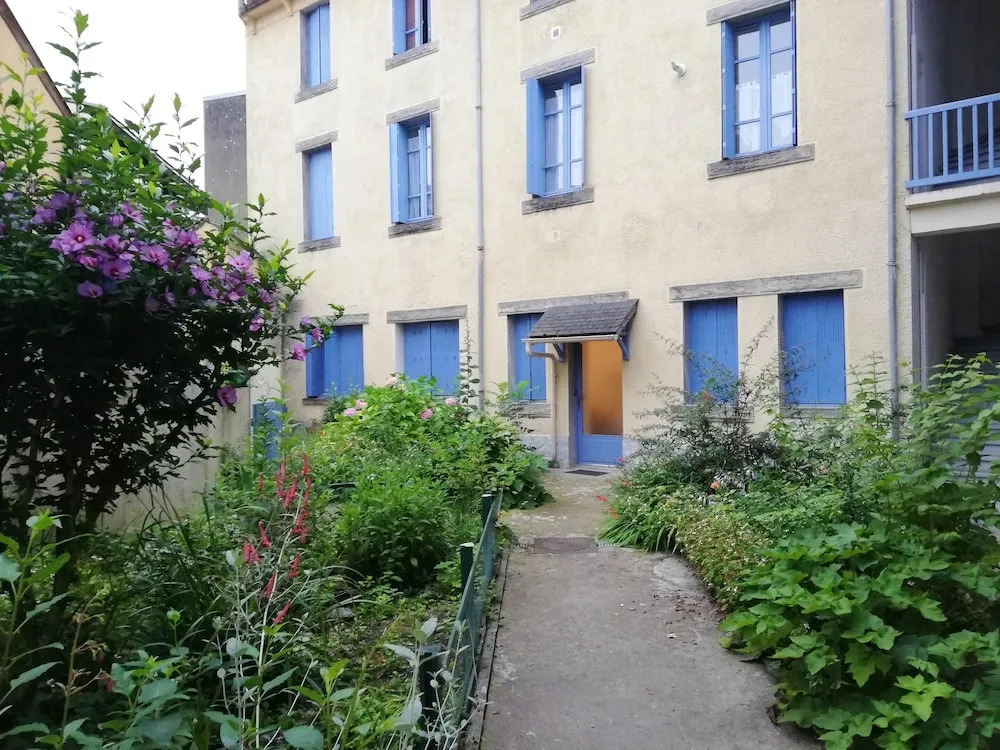Apartment With one Bedroom in Lourdes, With Enclosed Garden and Wifi -