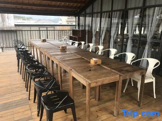 Xunkezhan Hostel