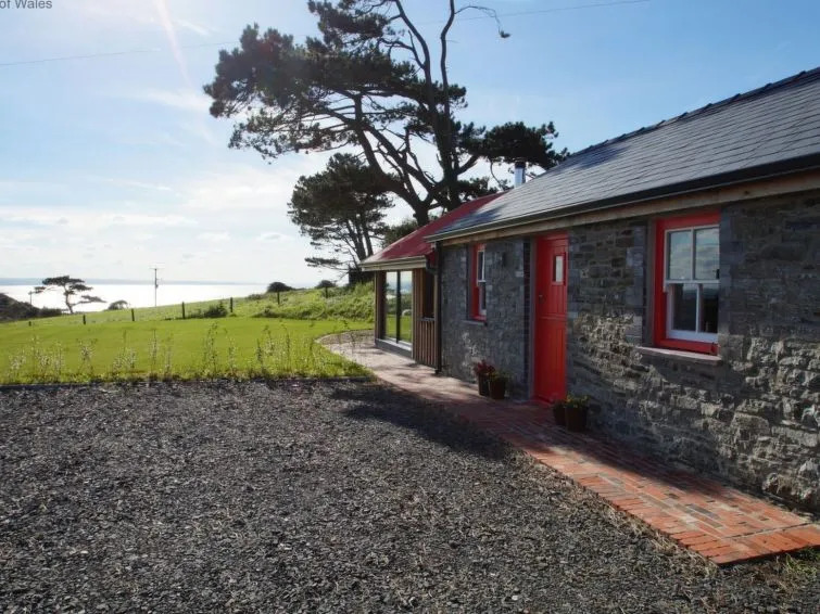 Holiday Home Cae Cwpwl
