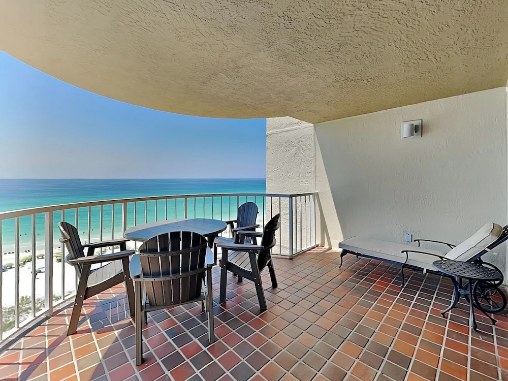 Hidden Dunes Gulfside by Southern Vacation Rentals