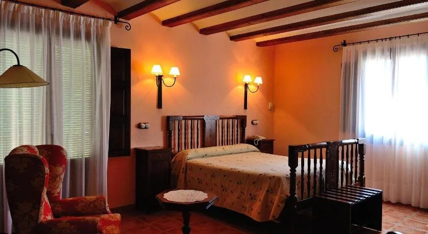 Caserón De La Fuente