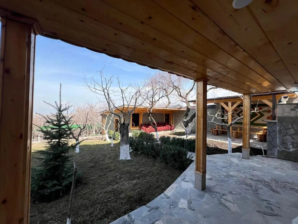 Garden House Yerevan Guest House