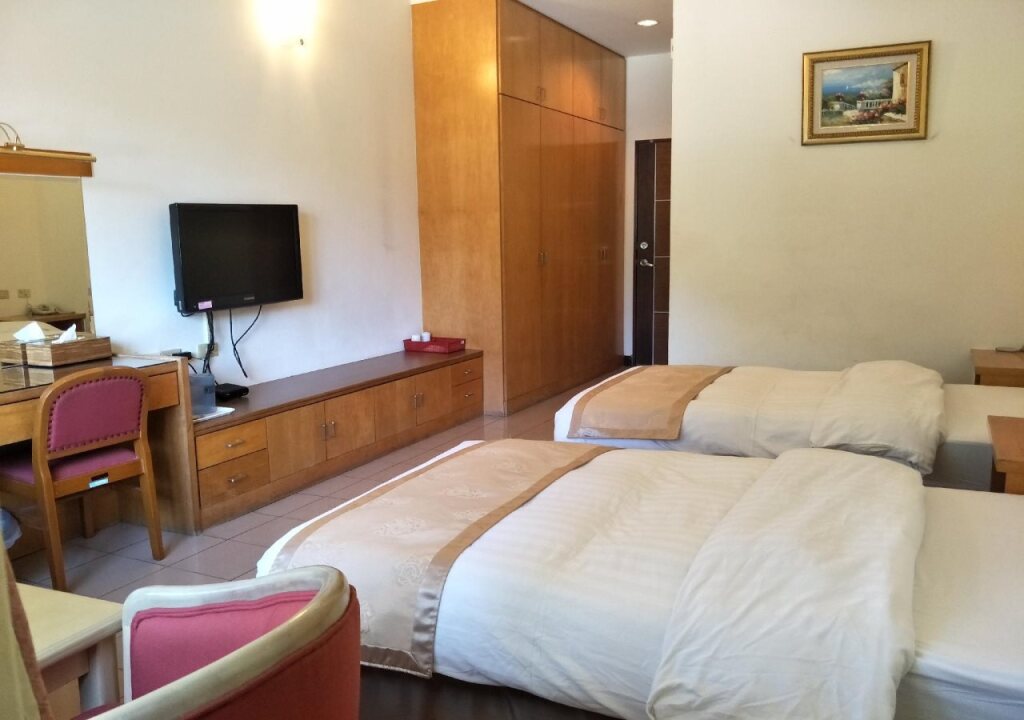 Jiaobanshan Fuxing Youth Activity Center
