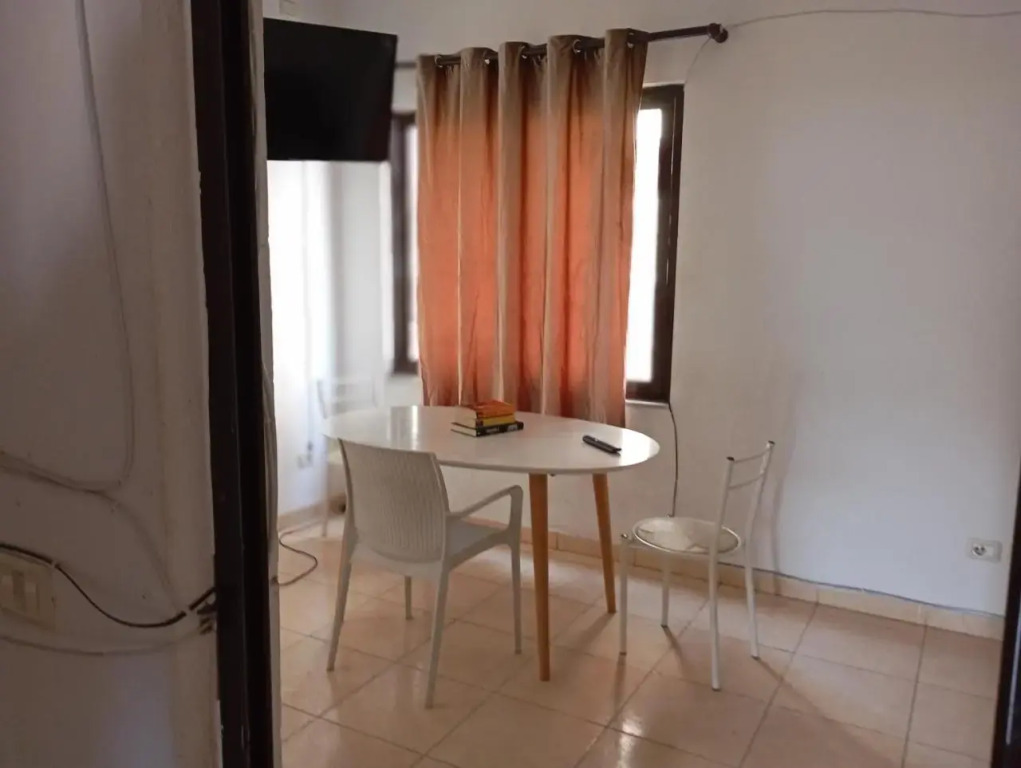 All Stars Hostel In Tirane