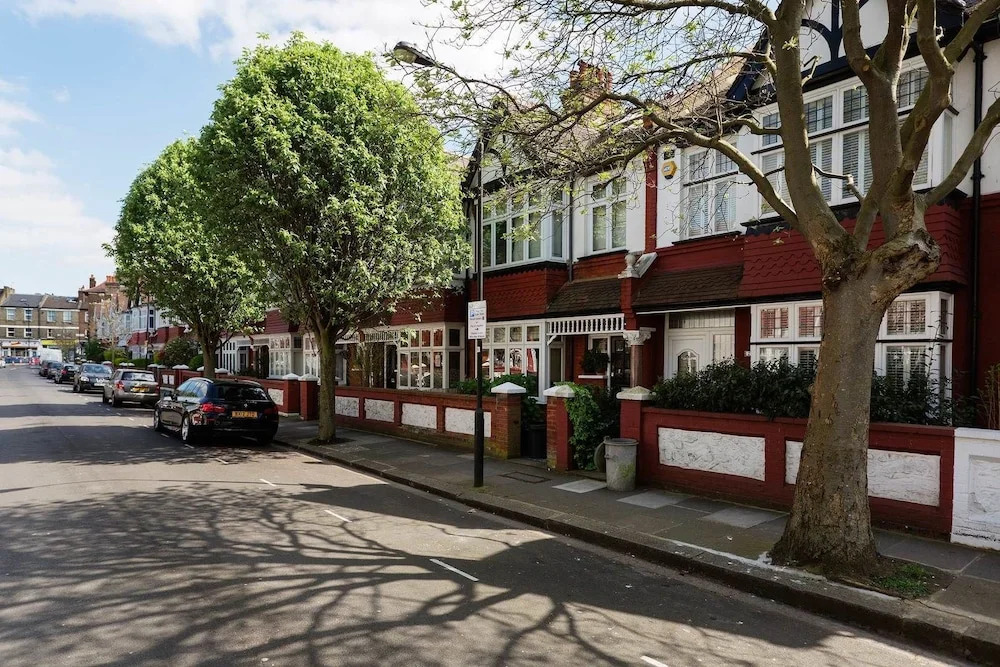 Veeve - Homely Hammersmith