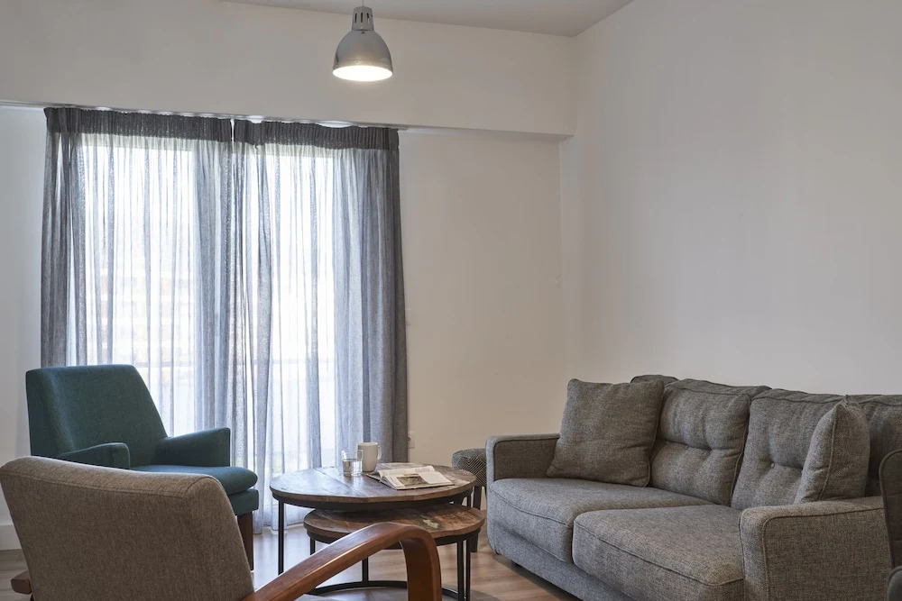 Urban Heights 2BD Apartment