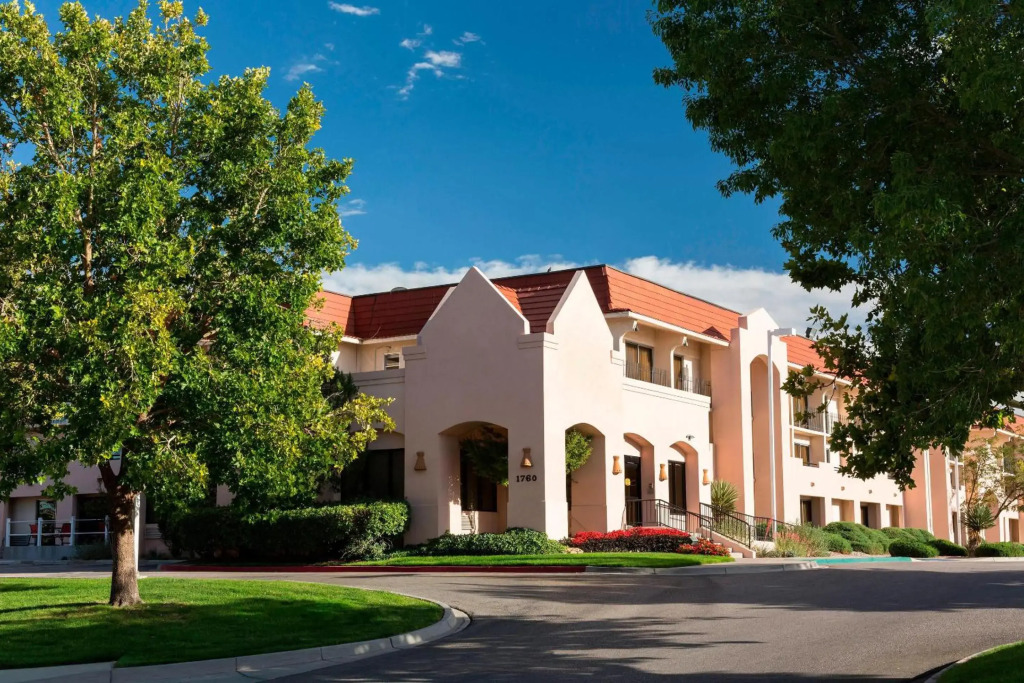 The Querque Hotel