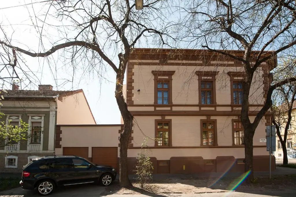 Csanabella House