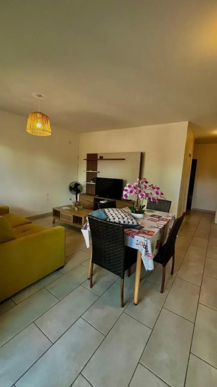 Tropical Suites