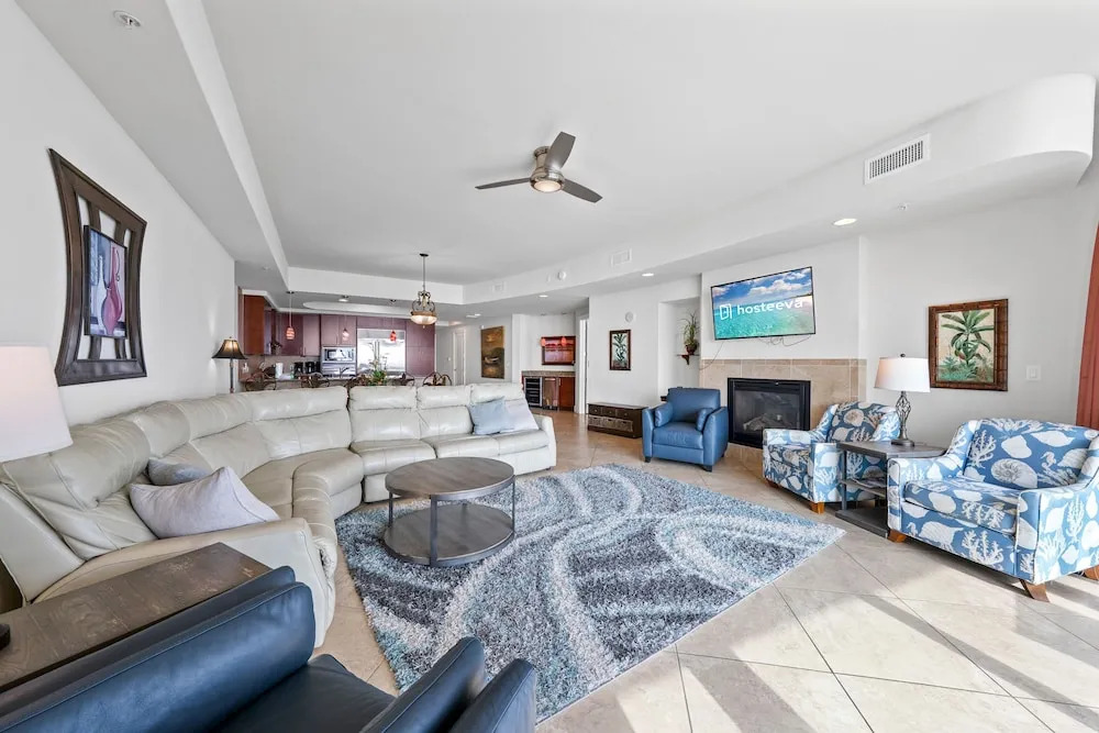 Turquoise Place 408C