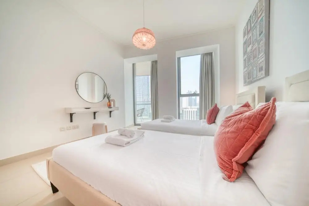 Trendy 2BR Downtown Apt Steps From Burj Khalifa