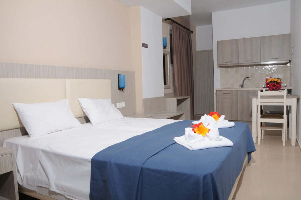 Mastorakis Hotel and Studios