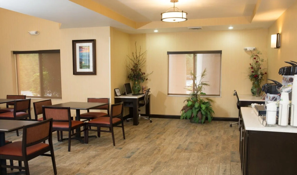 Holiday Inn Express Hotel & Suites Cherokee-Casino by IHG