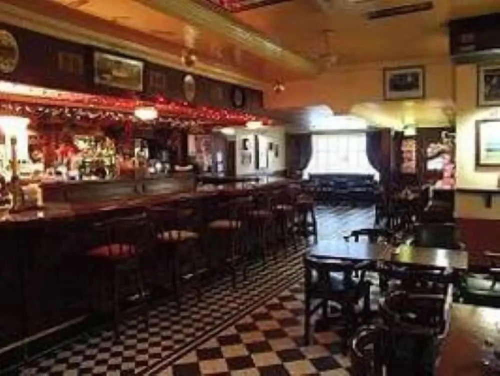 OSheas Hotel