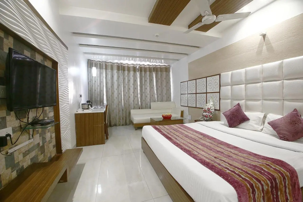 Hotel Emerald