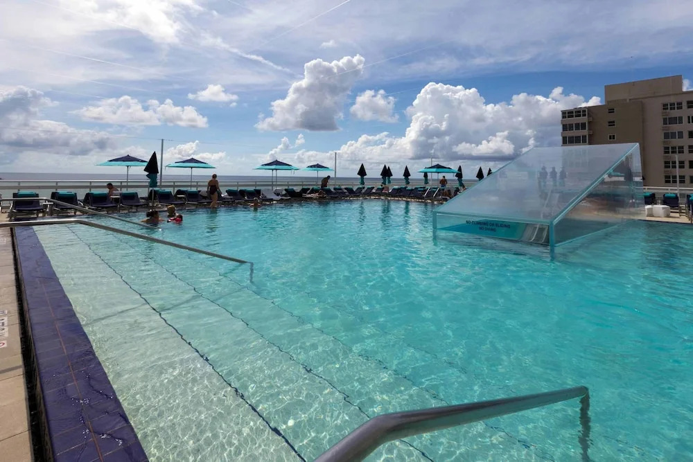 Pelicanstay in W Hotel Ft. Lauderdale