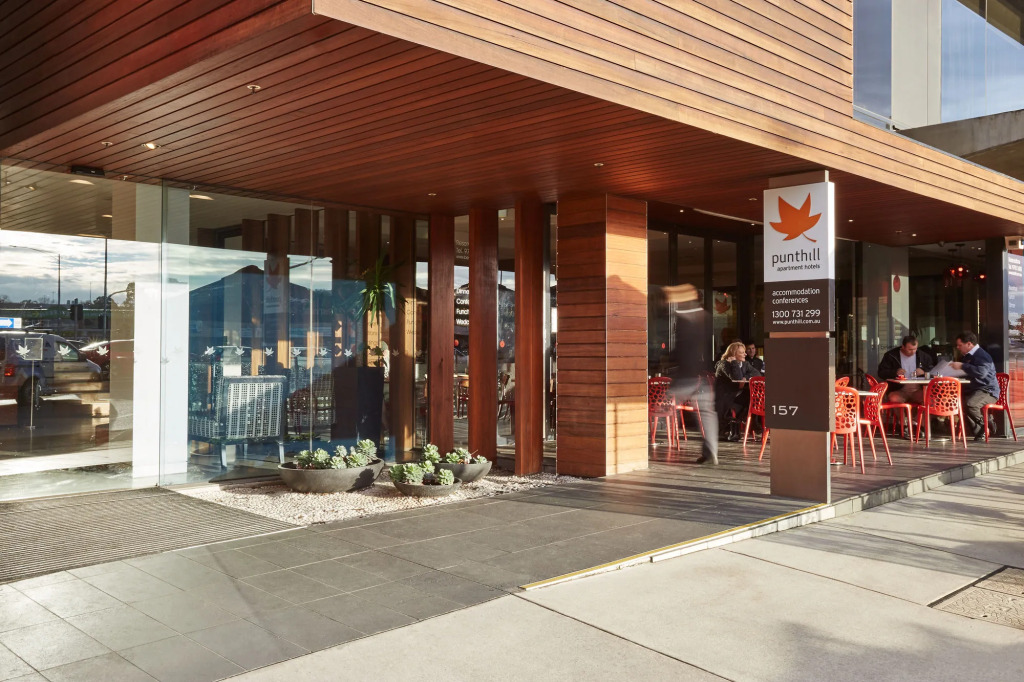Dandenong Central Apartments Official