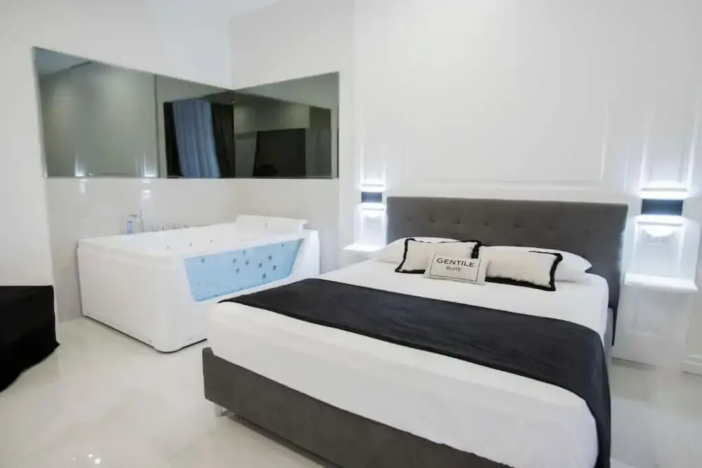 Gentile Suite Decumani