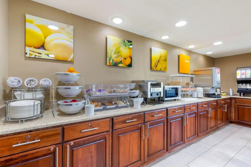 Comfort Inn & Suites Milford